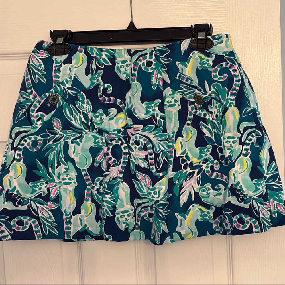 Lilly Pulitzer Tropical Print Women's skort.